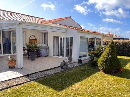 maison à givrand (85800)