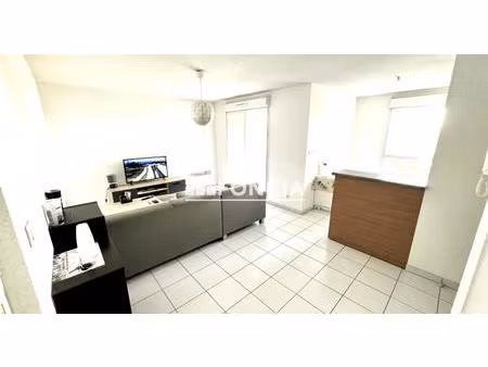 exclusivite beau t2 avec parking et terrasse