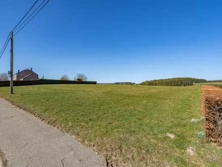 terrain à bâtir de + de 11 ares à gouvy