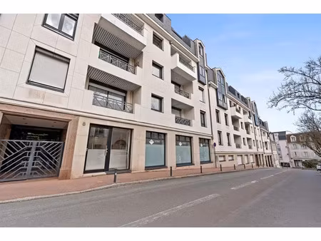 vente locaux professionnels 100 m² à garches (92380)  460 000 €