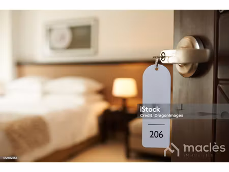 fonds de commerce - 1300m2