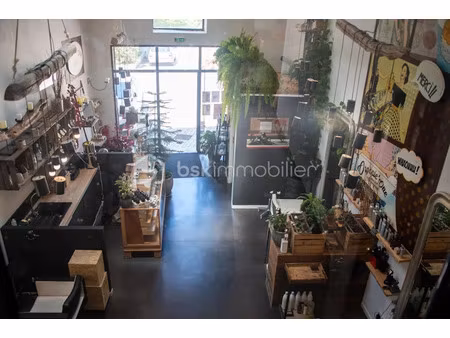 vente locaux professionnels à uzès (30700)  83 000 €