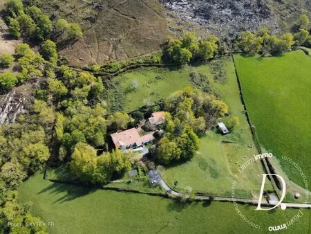 magnifique propriété avec vue dominante et sans voisin