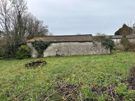 vente immeuble 70 m² à perignac (17800)  45 000 €