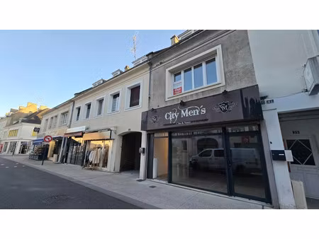 location locaux professionnels à vernon (27200)  700 €