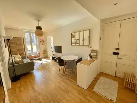 2/3 pieces meuble - nice hyper centre - rue balestre - lumineux
