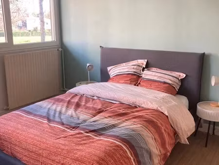 location meublée appartement 1 pièce 27 m² à palaiseau (91120)  820 €