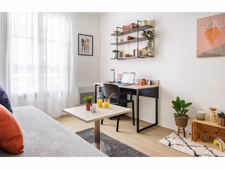 location meublée appartement 2 pièces 30.13 m² à pontoise (95000)  818 €
