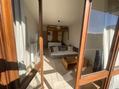 location meublée appartement 1 pièce 30 m² à aix-en-provence (13090)  700 €