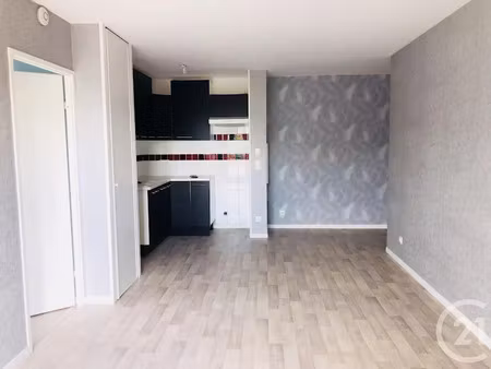 location appartement 2 pièces 43.15 m² à corbeil-essonnes (91100)  712 €