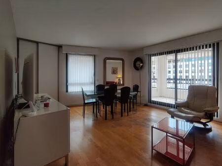 34000 montpellier t3 lumineux cimatisé avec box fermé