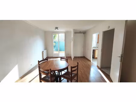 a louer grand f1 meublé de 39m² quartier des bournouviers