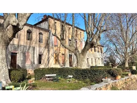 exceptionnel la vie de château au cœur du muy