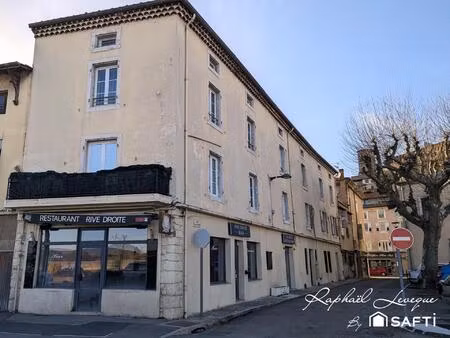 local commercial de 101m² avec un beau potentiel