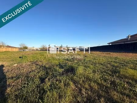 terrain 786 m² libre constructeur  au calme