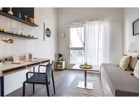 location meublée appartement 1 pièce 17.99 m² à saint-denis (93200)  721 €
