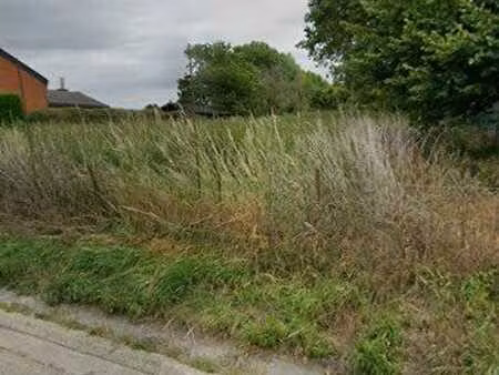 terrain situé en zone d'habitat à caractère rural