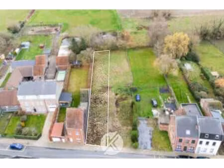 gunstig gelegen bouwgrond voor gesloten bebouwing