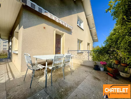 maison familiale à saisir sur bourg en bresse  au peloux  proximité écoles et gare