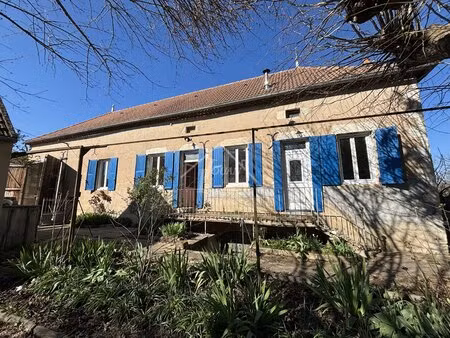 maison de plain-pied avec 2 granges