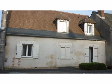 location maison 2 pièces 35 m² à saint-laurent-en-gâtines (37380)  450 €