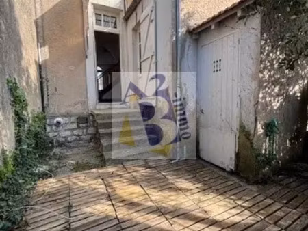 location maison 3 pièces 66.53 m² à angouleme (16000)  680 €