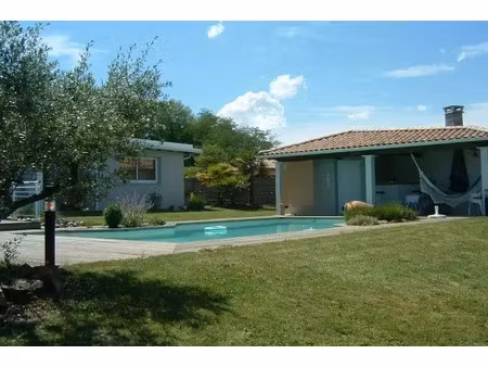 location maison 4 pièces à hure (33190)  1 350 €