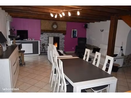 longère 6 pièces 131m2 315000