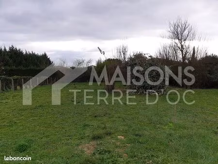 terrain 1 423 m² clermont le fort