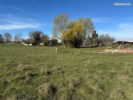 terrain 832 m² saint martin du mont