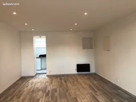 studio 1 pièce 37 m²