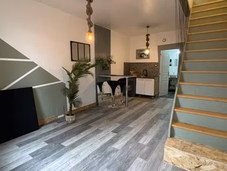 petite maison sur 3 niveaux