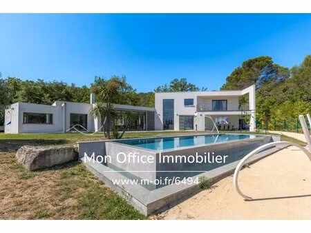 référence : 6494-ngu. - villa contemporaine avec vue imprenable sur le luberon - piscine..