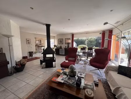 superbe villa familiale avec piscine