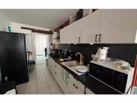 location appartement  m² t-2 à villeneuve-de-marsan  570 €