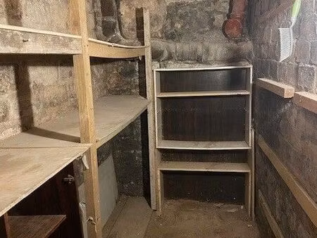 cave saine éclairée – 9 m² – pernety paris 14e