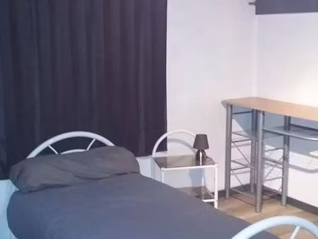 location studio 15 m² toutes charges comprises