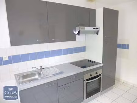 location appartement 3 pièces à sablé-sur-sarthe gastines-leclerc (72300) : à louer 3 pièc