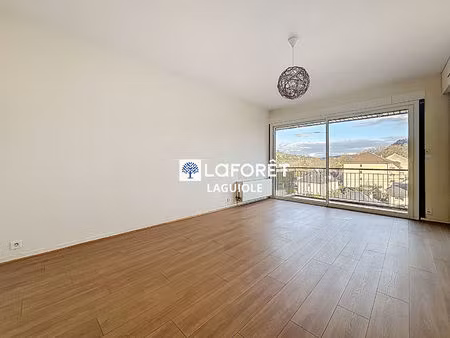 appartement espalion 3 pièce(s) 70 m2