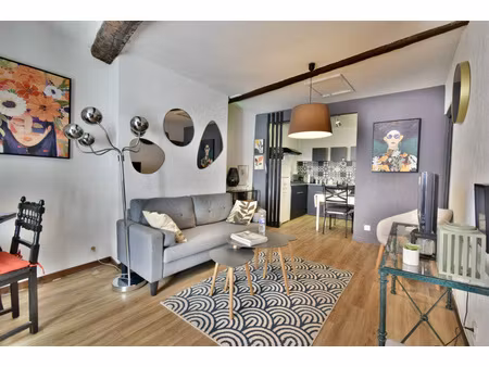 immeuble de rapport rénové – commerce + 2 appartements – fort potentiel d’extension