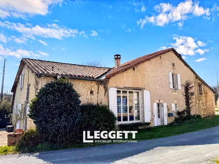 maison 4 pièce(s)  bourg-des-maisons