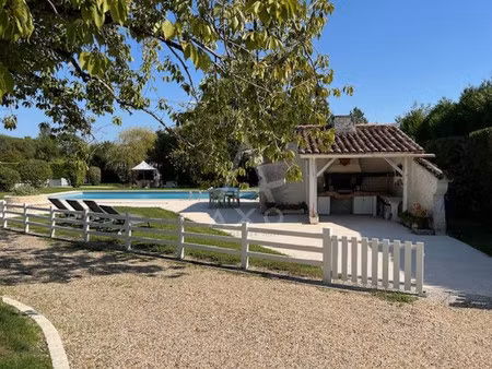 vente maison fleac  150m² 6 pièces 355 000€ avec piscine
