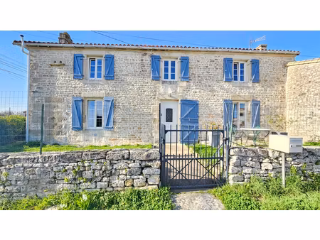 maison en pierres proche échiré