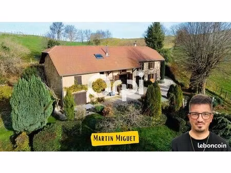 maison 6 pièces 240 m²