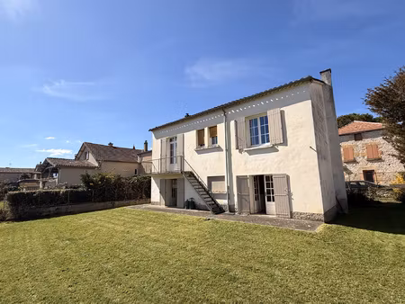 maison avec jardin au coeur de monpazier