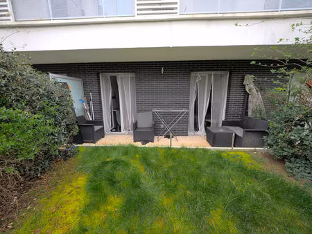 exclusivité studio meublé avec jardin à romainville