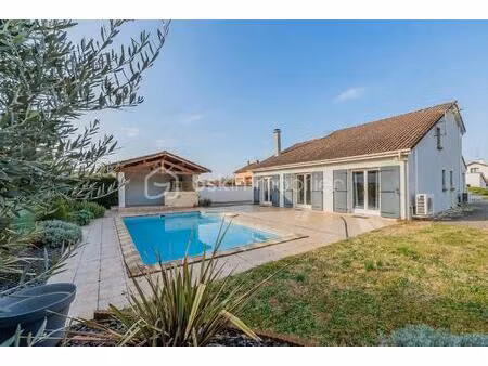 maison de 146 m² à balan