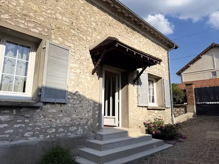 location maison 3 pièces 65 m2 à combs-la-ville