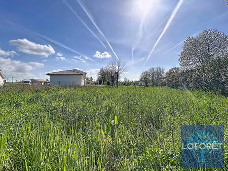 terrain 840 m² à saubusse