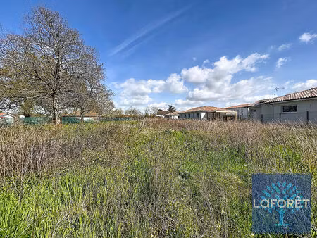 terrain 1493 m² saubusse